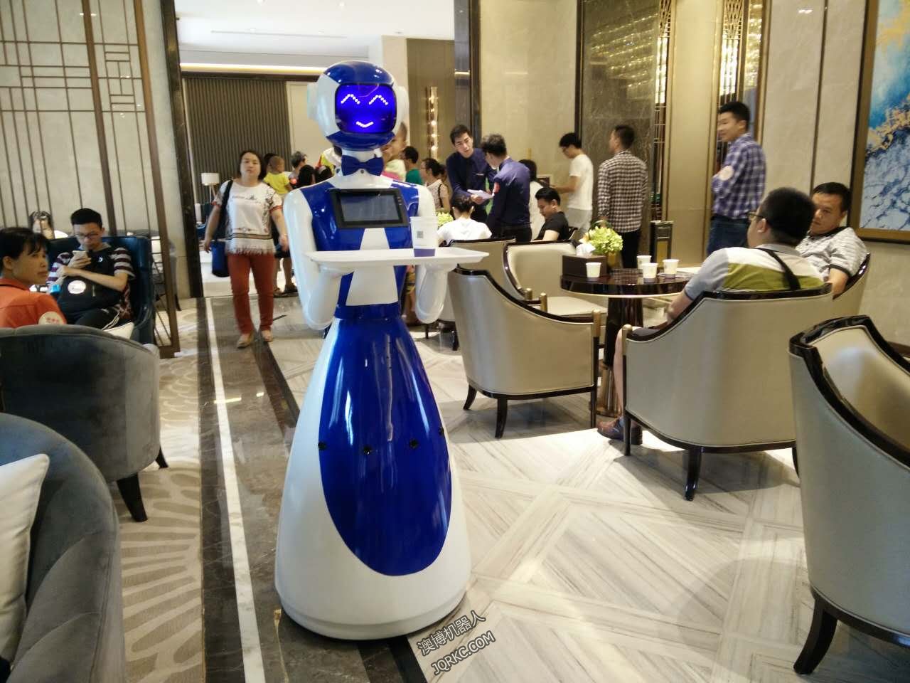 機器人做的披薩，你敢吃嗎？
